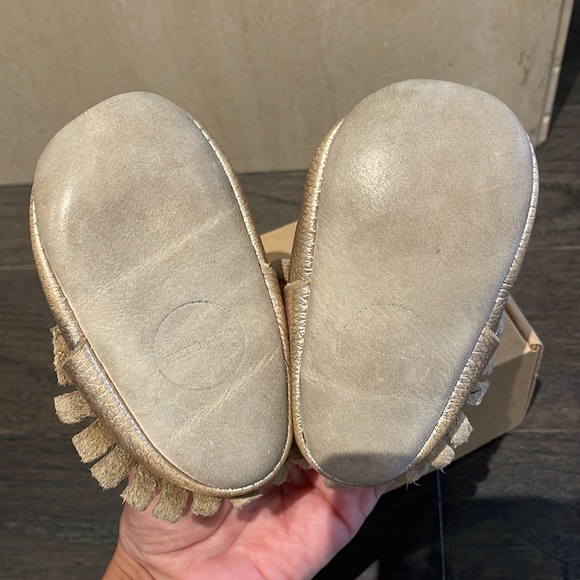 Gold minimoc baby slippers! - Picture 7 of 7